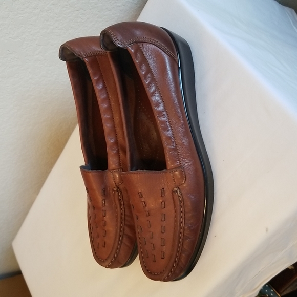 EUC SAS Tripad Weave Slip on Loafer Size 9N - Picture 2 of 13